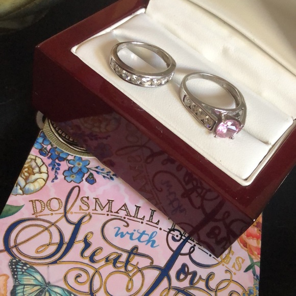 Platinum and Diamond wedding ring setting semi-mount - Picture 9 of 16